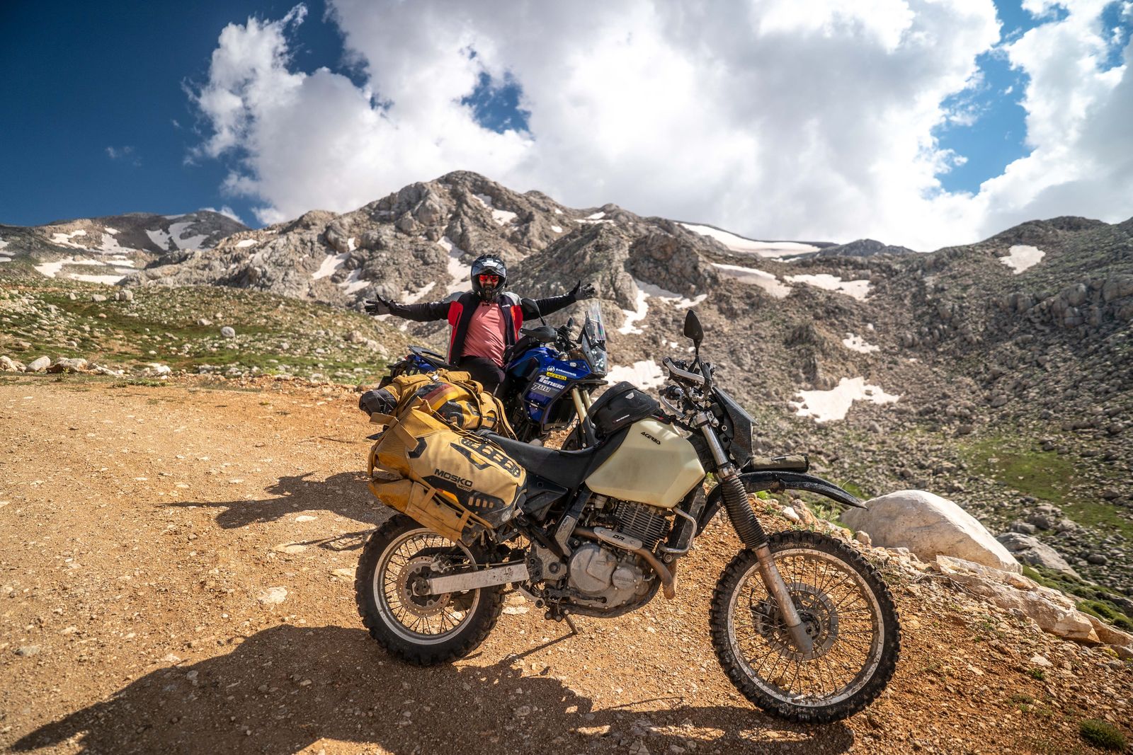 Erhan on his Yamaha Ténéré on the southern coast of Türkiye